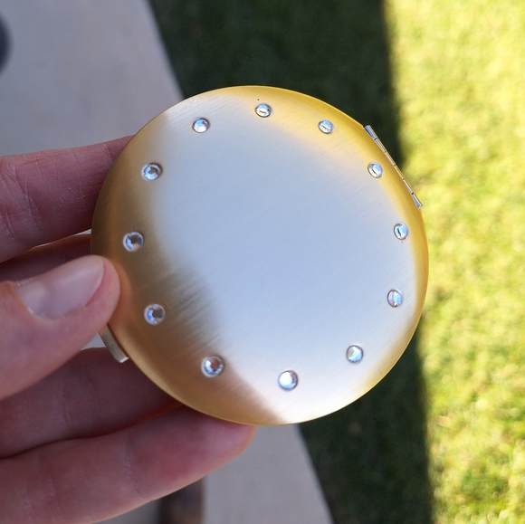 Vtg Avon double-sided compact mirror - Picture 1 of 5